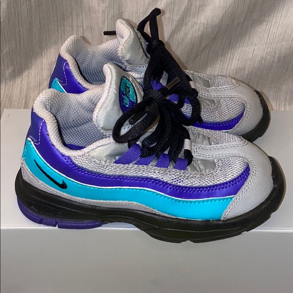 Nike Shoe Bundle Lot Size 9c - Picture 8 of 12